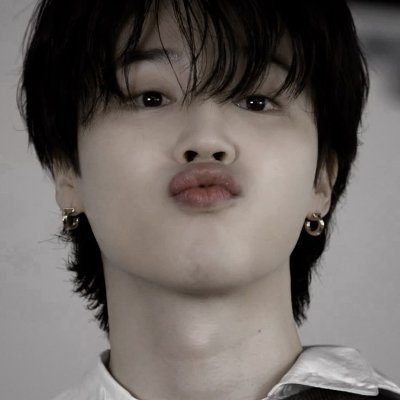 nintendoWis's profile picture. quero a clara escrevendo run back to me