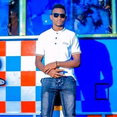 VKyama84300's profile picture. 