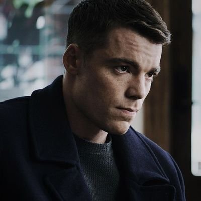 An actor from St. Louis, Gabriel Basso I'm known best for my roles as Martin in Super 8, Adam in The Bi and The Night Agent