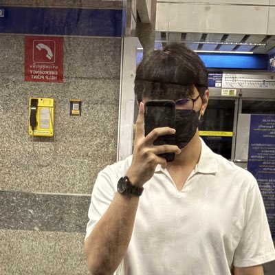 199X l he/him l Nerd 🤓 l INFJ l lifestyle 🐶 🌃 | Not friendly I’m CRAZY!