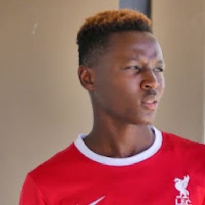 Bio loading 🙇
Insta handle : @elias_g3bhart
Baller ❤️⚽️