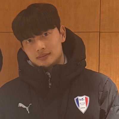 yeonwoo_s56's profile picture. 💙🤍❤️