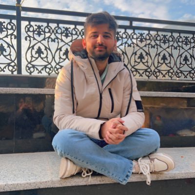 aashutosh3006's profile picture. Full Stack Dev | Web + Mobile | I speak React+Native, Node, and sarcasm 💻—building apps that work better than my Monday motivation
