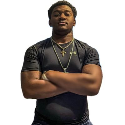 DL | 6'3 | 270lbs | C/O 2028 | 15 YO | HS: Carver (Columbus) | Head Coach: @SacManJones_29 | #99 |📧:kingstonbrowndl2028@outlook.com | NCAA ID # 2302783610 |