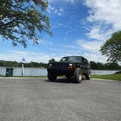That_98XJ's profile picture. 18 | Married