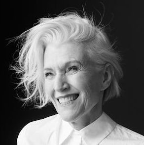 Bestselling International Author #AWomanMakesAPlan 📖Doctor of Dietetics 👩🎓 Supermodel 😉 #ItsGreatToBe76 Agents⬇️