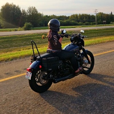 MonsterGirl261's profile picture. A 𝗳𝗿𝗲𝗲 𝘀𝗽𝗶𝗿𝗶𝘁 ⁣
with a 𝗿𝗲𝗰𝗸𝗹𝗲𝘀𝘀 𝗺𝗶𝗻𝗱 ⁣
& a 𝗿𝗲𝗯𝗲𝗹 𝗵𝗲𝗮𝗿𝘁⁣
that isn't meant to be tamed 🖤✌🏽⁣