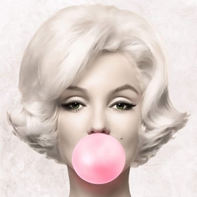 Féministe😉 Mais pas woke. Je suis pour l'égalité des DROITS pour les femmes.