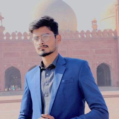 آپ 26 فروری کو اپنے آبائی گاؤں میں پیدا ہوے۔ ابتدائی تعلیم اپنے گاؤں سے حاصل کرنے کے بعد اعلی تعلیم کے لئے قریبی شہر چلے گئے۔
