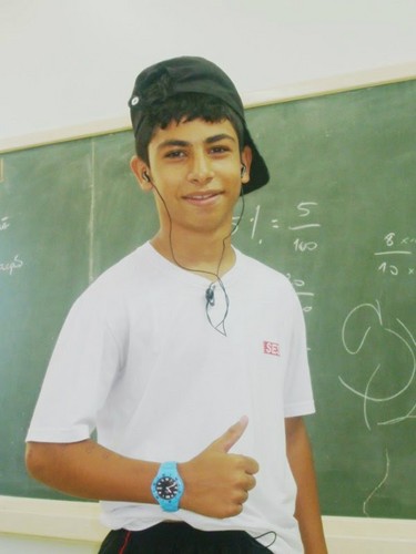 sou vitinho de lima só da @_tatahCaroline , ooown :3 *-*