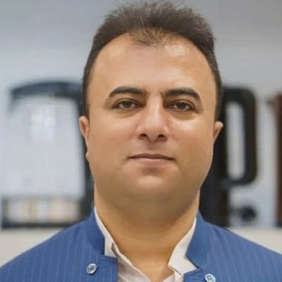 دو چیز شما را تعریف می کند: صبرتان وقتی که هیچ چیز ندارید و رفتارتان هنگامی که همه چیز دارید....