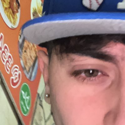 è uno spam , e sono ironico la maggior parte delle volte che scrivo, ig: pbolinoo