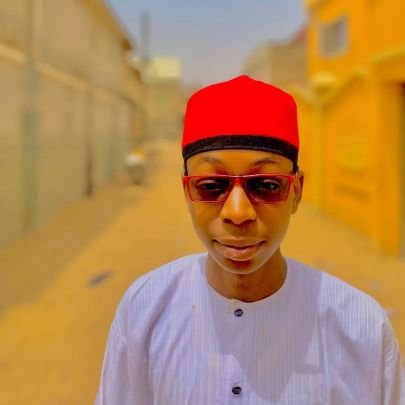God first 🙏
Prophet Muhammad (S-A-W) 💖
💯 proudly Muslim 🕋 🕌
💗Mom & Dad💗
My family 👪 💕 Real Madrid fans 💗
Tktk,IG@kaahameed,Fcbk@Khamis Aminu Abdulhami