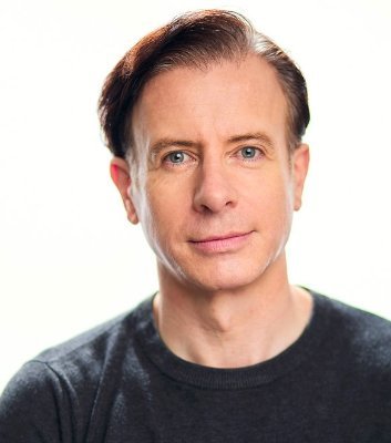 A skeptical view of Ireland and America from within, by an Irish 🇮🇪 Actor & PhD Historian. 🇺🇸 L.A. Correspondent for the https://t.co/n0twkgNPzr ☘️ https://t.co/9mvvf1fXH3