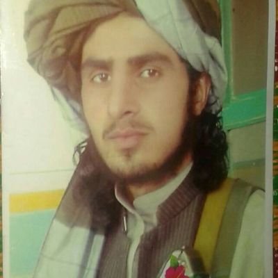 قلبي مثل قبري لا یسکنه اثنین
حبي مثل عمري لا یتکرر مرتین
