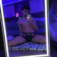 ππππ’_πππππ’ (@itty_bittyxxx) 's Twitter Profile