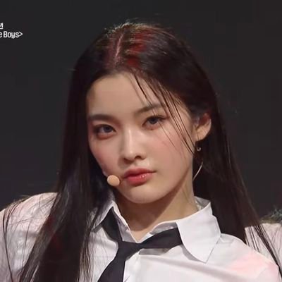 hkzones's profile picture. ⠀⠀⠀⠀⠀⠀⠀⠀a primeira auroha do mundo