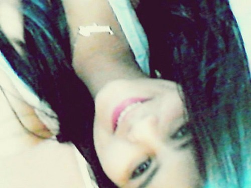 Capricorniana, 15 anos, #CIUMENTA, romântica, casada ee feliz con õo ; @lwiz_  ♥