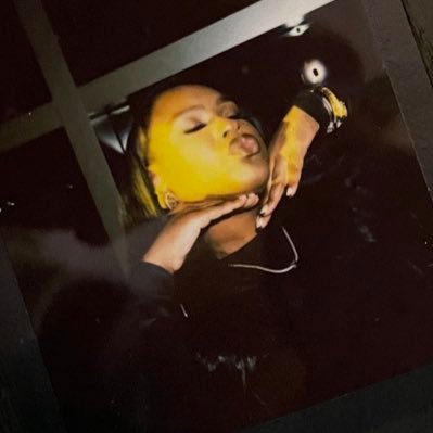 thundakittty's profile picture. no ribs. no rice. no champagne. 🔌