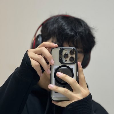 x_ravg_x's profile picture. 