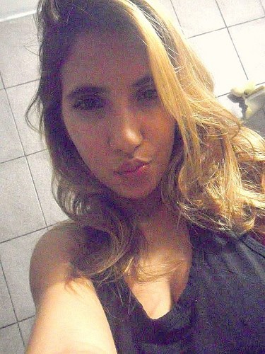 NLCZE3Q2

Ádria Avelino ;*