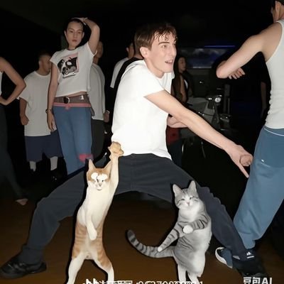 2meuT8ofdJtNxyg's profile picture. 