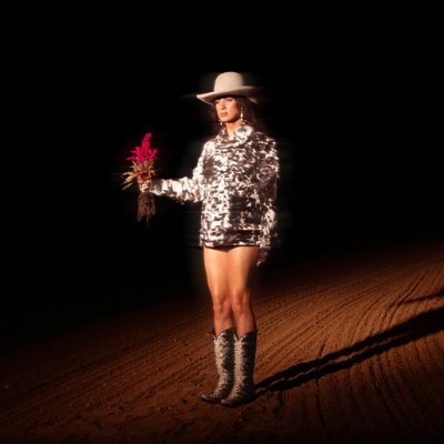 My deluxe album, MADE FROM THE DIRT: THE BLOOMS, out now. 👁️
