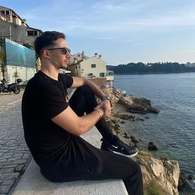 MocanuALX's profile picture. 