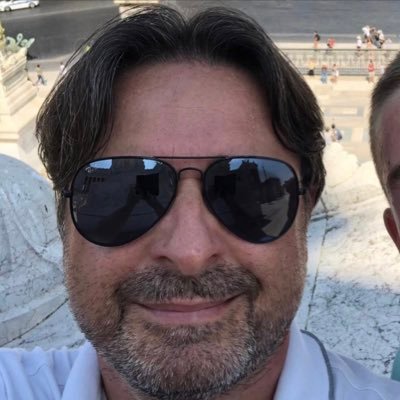 Giovann67019911's profile picture. “Il mondo è molto più a colori di quello che immaginate. Spegnete la luce, accendete il cervello e guardate bene.