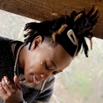 25♌️⭐️ snap: @rarestkreature insta:@your_favoritekamell