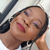 Lucihèr. (@winy_rose) 's Twitter Profile Photo Lucihèr. (@winy_rose) 's Twitter Profile Photo