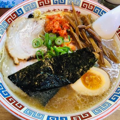 shiz054shikiji's profile picture. だいたい満腹です。温泉とサウナとラーメンとラジオ。