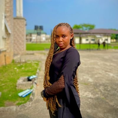 LilianH32302's profile picture. 