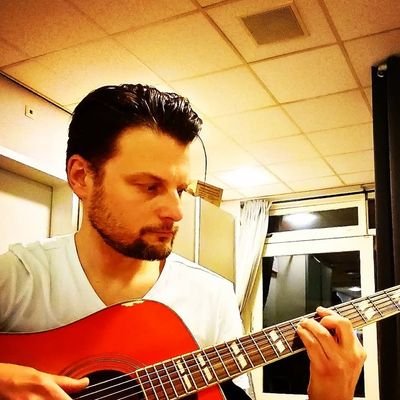 Remonus's profile picture. De hoogste opgave van het menselijk kennen is: te begrijpen dat hij niet begrijpen kan.

― Johan Cruijff