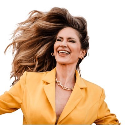 maincharactermo's profile picture. I help Queens w/ ADHD:  1️⃣ Get Sh!t Done. 2️⃣ Follow Through on their Goals.  3️⃣ Build Relationships that Honor & Serve them!