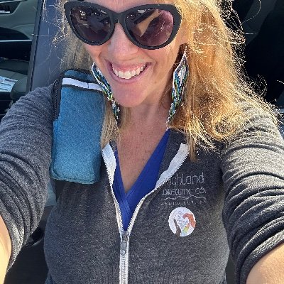 dawnchit's profile picture. Unapologetically opinionated & unafraid to have hard conversations.