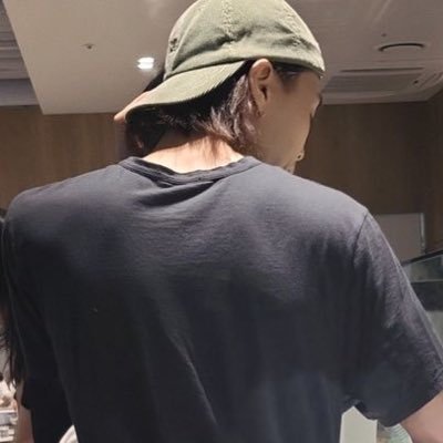 hakdogworld's profile picture. 