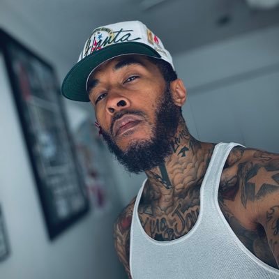 Twitch Affiliate🅿️ Photographer. Cinematographer. Graphic Designer. Artist. Music on all major streaming platforms. Blasian 🇵🇭