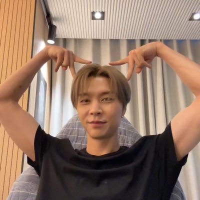 jerrybomb_'s profile picture. Jᴏʜɴɴʏ Sᴜʜ #JOHNNY