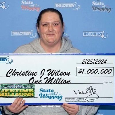 I’m mega lottery of $1,000.00 million from Chicago ready to giveaway $5,000 to my first 500k followers 💯💯