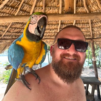 Keuvy's profile picture. full stack developer