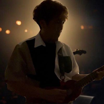 ギターリスト、作曲家、シンガー。 最近はアコギ一本の可能性を追求、、 https://t.co/u5xcEAvoOR