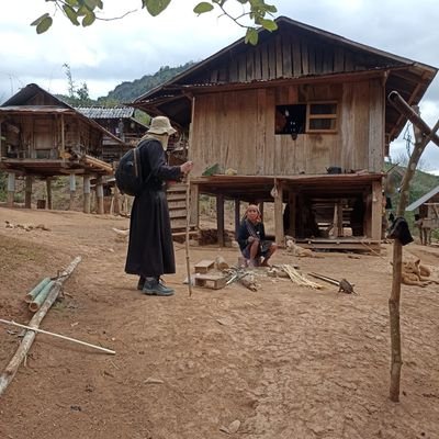 Misionero de la Orden San Elías.
Trabajando para armar lo antes posible una Cristiandad en Pakistán para esclavos cristianos redimidos. https://t.co/gN5EiWzcDe