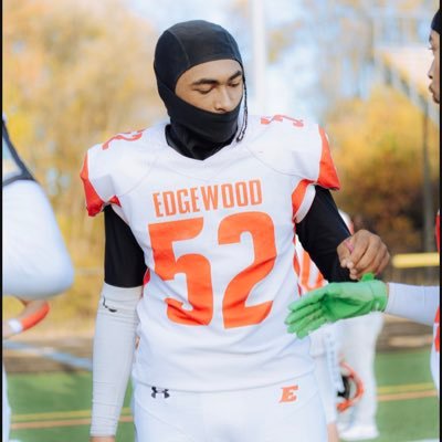 6’0 l 205 pounds l DT,DE,LT, l Class of 2027 l Maryland Edgewood high school l 3.2 GPA l better cell: #443-490-2986 l email @xb117386@gmail.com