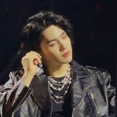 #YOONGI: Until the very last moment we want to be on stage. I think it’s the best way to land. We are no longer afraid of landing as long as we land together