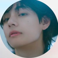 V (@kimtaehyung1c) 's Twitter Profile