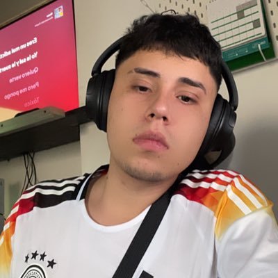 Experto en procastinar y en la toma de malas decisiones.