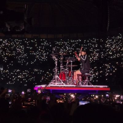 When you've got no place to call your home Just remember how you felt at the show.
