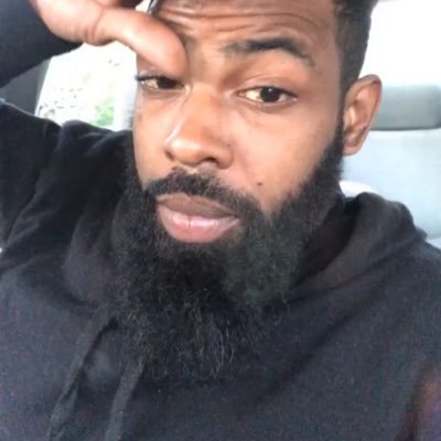 muchobenifits's profile picture. 