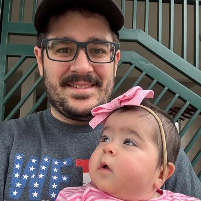 DerekBrows's profile picture. lives in Philly w my beautiful wife and family. huge eagles and dodgers fan and have some seriously strong brows that are great for keeping the sun out of my 👀